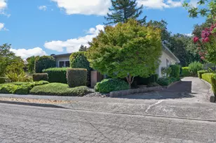 139 Las Colinas Dr, Cloverdale, CA 95425 - Photo 3