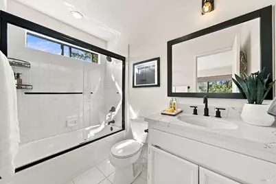 12 Bermuda Harbor Boulevard, Novato, CA 94949 - Photo 19