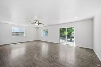 19527 Stonegate Road, Hidden Valley Lake, CA 95467 - Photo 15