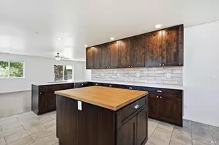 19527 Stonegate Rd, Hidden Valley Lake, CA 95467 - Photo 11