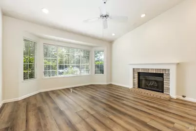 1029 Hampshire Lane, Windsor, CA 95492 - Photo 5