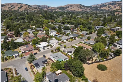 630 Louise Avenue, Novato, CA 94947 - Photo 47