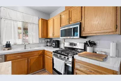 885 Kells Circle, Vacaville, CA 95688 - Photo 13