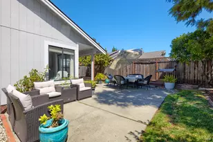 755 Oakvale Way, Vacaville, CA 95687 - Photo 31