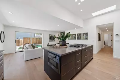 211 Fairway Drive, Novato, CA 94949 - Photo 17