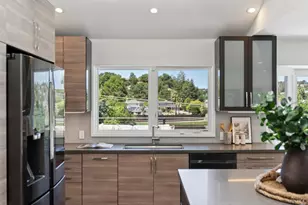 211 Fairway Dr, Novato, CA 94949 - Photo 15