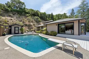 211 Fairway Dr, Novato, CA 94949 - Photo 29