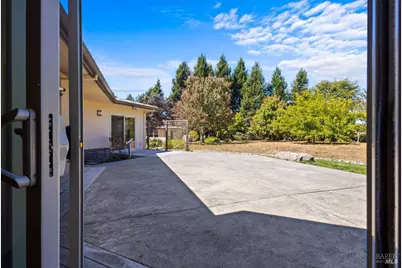 5185 Hessel Road, Sebastopol, CA 95472 - Photo 29