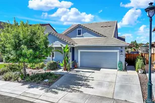 426 Crimson Cir, Vacaville, CA 95687 - Photo 1