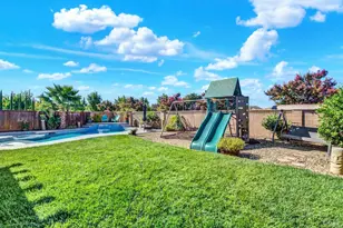 426 Crimson Cir, Vacaville, CA 95687 - Photo 35