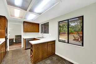 3086 Hermosa Dr, Napa, CA 94558 - Photo 23