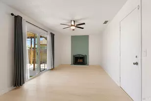 513 Monterey Dr, Suisun City, CA 94585 - Photo 17