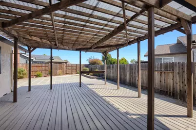 513 Monterey Drive, Suisun City, CA 94585 - Photo 35