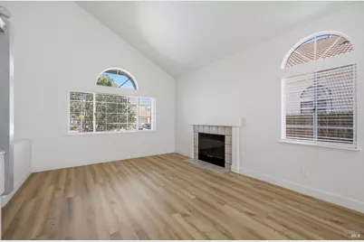 740 Shannon Drive, Vacaville, CA 95688 - Photo 9