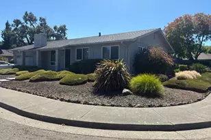 2 Autumn Leaf Pl, Santa Rosa, CA 95409 - Photo 3