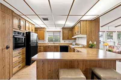 37 Falcon Crest Circle, Napa, CA 94558 - Photo 11