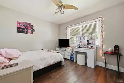 1000 Woodridge Drive, Vacaville, CA 95687 - Photo 19