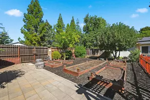 1000 Woodridge Dr, Vacaville, CA 95687 - Photo 27