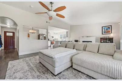1000 Woodridge Drive, Vacaville, CA 95687 - Photo 5