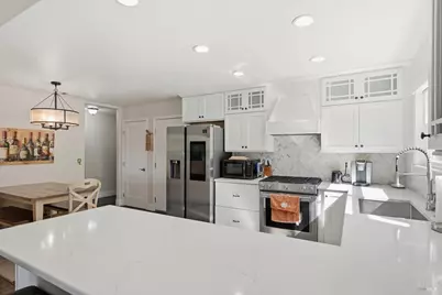 1000 Woodridge Drive, Vacaville, CA 95687 - Photo 11