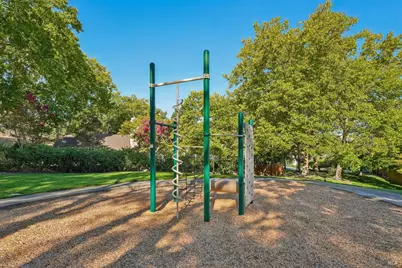 79 Village Circle, San Rafael, CA 94903 - Photo 19