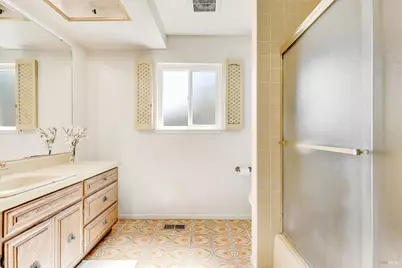 836 W 8th Street, Benicia, CA 94510 - Photo 17