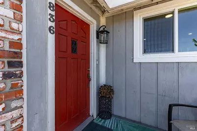 836 W 8th Street, Benicia, CA 94510 - Photo 5