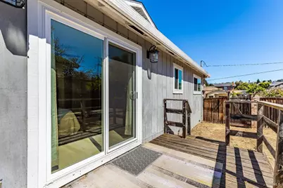 836 W 8th Street, Benicia, CA 94510 - Photo 29