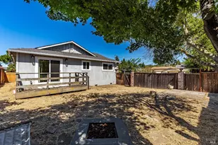 836 W 8th St, Benicia, CA 94510 - Photo 31