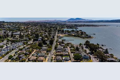 836 W 8th Street, Benicia, CA 94510 - Photo 37