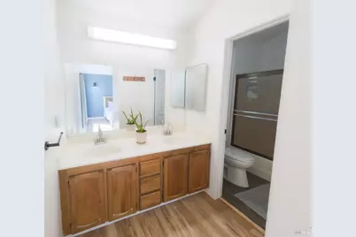 915 Scottsdale Drive, Vacaville, CA 95687 - Photo 33