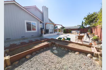 915 Scottsdale Drive, Vacaville, CA 95687 - Photo 31