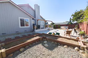 915 Scottsdale Dr, Vacaville, CA 95687 - Photo 31