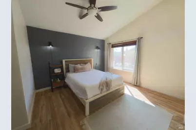 915 Scottsdale Drive, Vacaville, CA 95687 - Photo 27