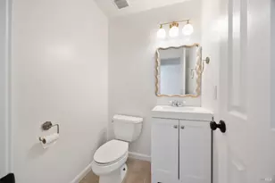 2711 Topaz Dr, Novato, CA 94945 - Photo 15