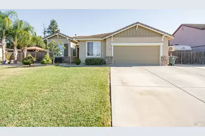 300 Rennert Way, Dixon, CA 95620 - Photo 1