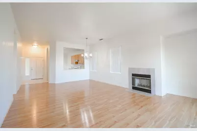 300 Rennert Way, Dixon, CA 95620 - Photo 5