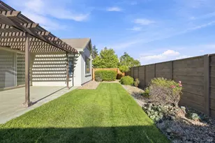 670 Sweet Bay Cir, Vacaville, CA 95687 - Photo 39