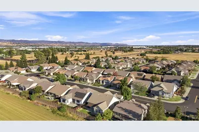 670 Sweet Bay Circle, Vacaville, CA 95687 - Photo 53