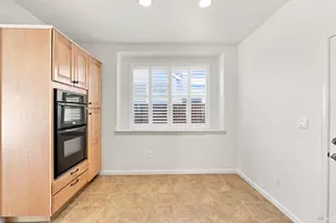 670 Sweet Bay Cir, Vacaville, CA 95687 - Photo 17