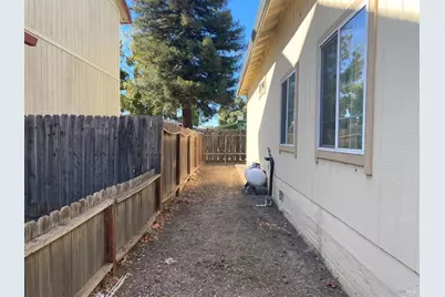 85 Royale Avenue, Lakeport, CA 95453 - Photo 17