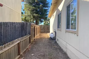 85 Royale Ave, Lakeport, CA 95453 - Photo 17