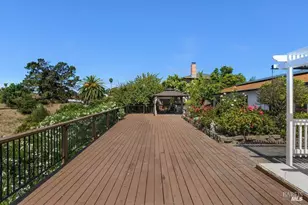406 Larkin Dr, Benicia, CA 94510 - Photo 27