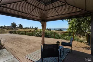 406 Larkin Dr, Benicia, CA 94510 - Photo 31