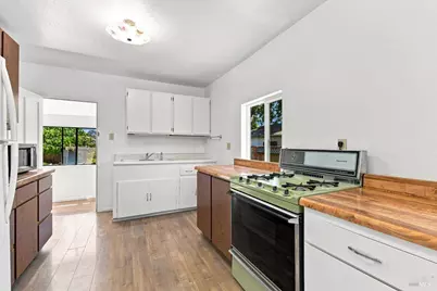 216 Theresa Street, Santa Rosa, CA 95407 - Photo 11