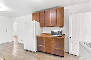 216 Theresa St, Santa Rosa, CA 95407 - Photo 13