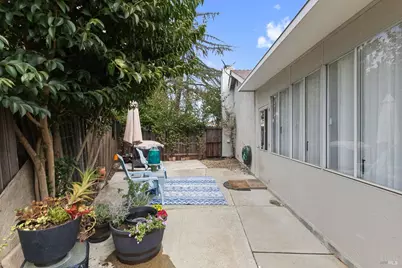 910 Javan Way, Suisun City, CA 94585 - Photo 47