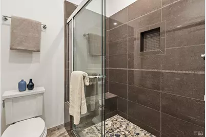 455 W I Street, Benicia, CA 94510 - Photo 43