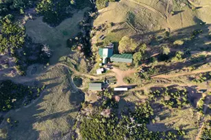 34100 Mendocino Pass Rd, Covelo, CA 95428 - Photo 11