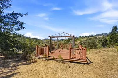 10635 Barnett Valley Road, Sebastopol, CA 95472 - Photo 15